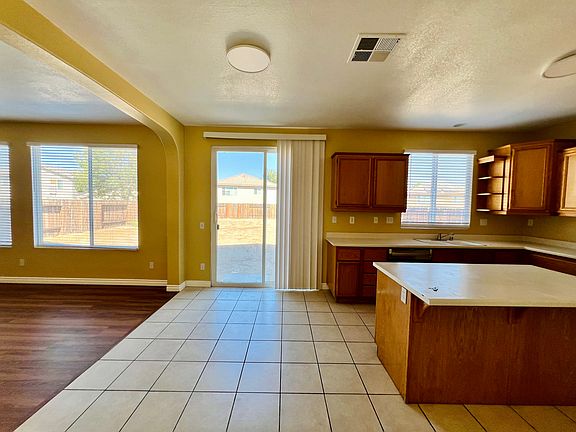 5th image of 14324 Grayfox Ln