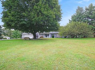 608 Whites Bridge Rd, Belding, MI 48809