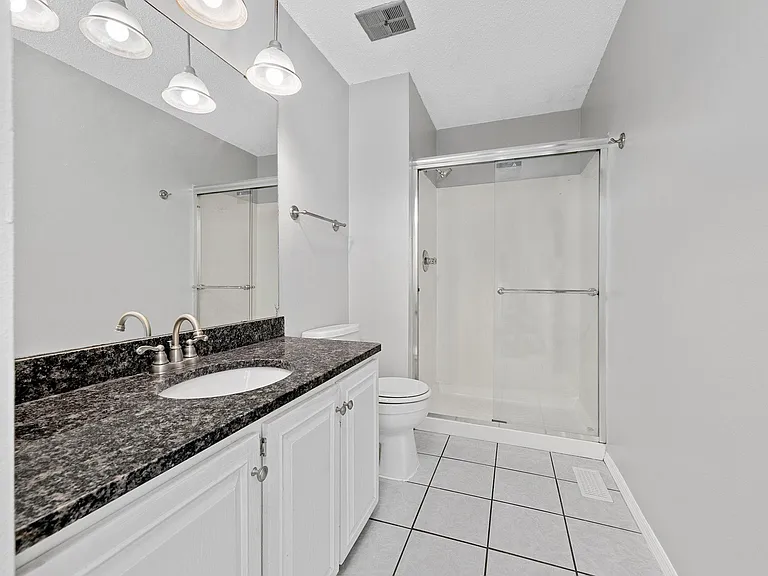 1118 Twistedoak Ct — Photo 20