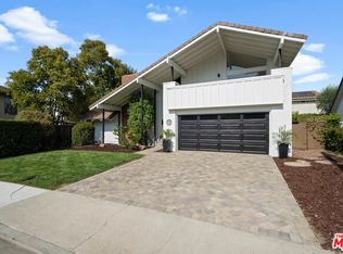 1070 S Freeport Ct, Westlake Village, CA 91361