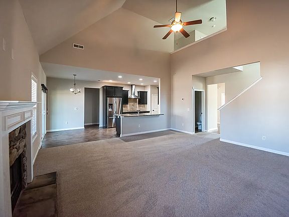 4th image of 1 Sweetwater Park Ct