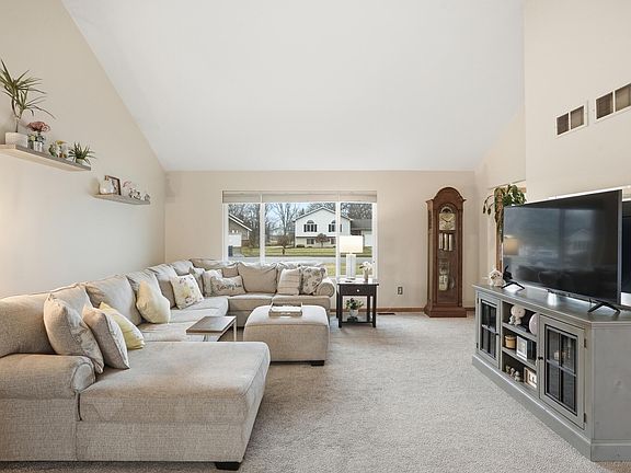 5th image of 7215 Starling Dr