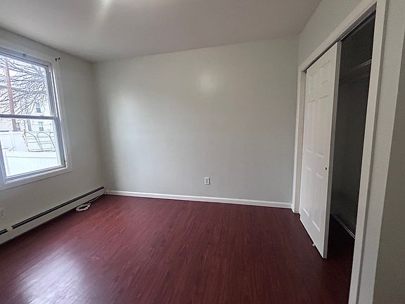 5th image of 424 58th St #1