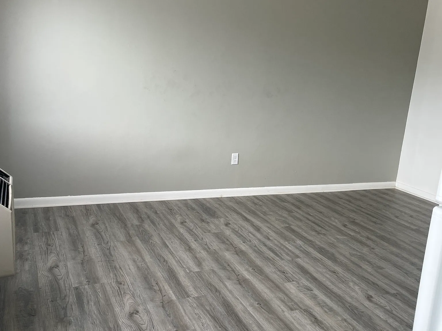 2 bed, $990 — Photo 3