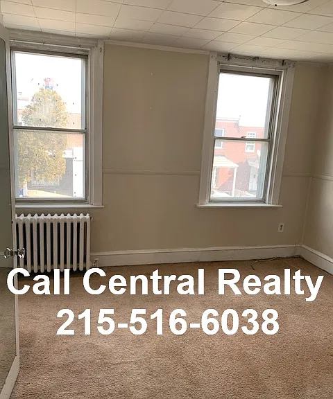 2240 Larue St — Photo 7
