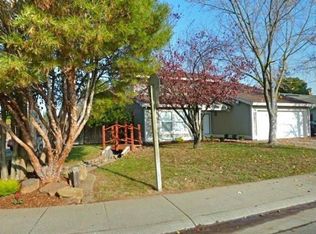 9801 Woodhollow Way, Sacramento, CA