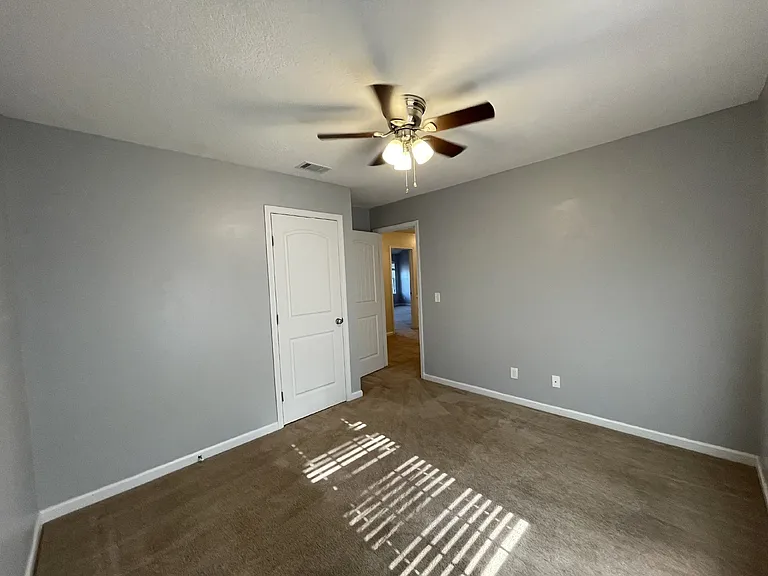 1322 Windrow Dr — Photo 24