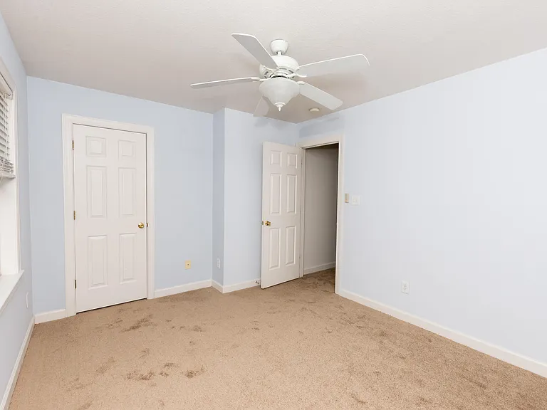 104 Streamwood Dr — Photo 23