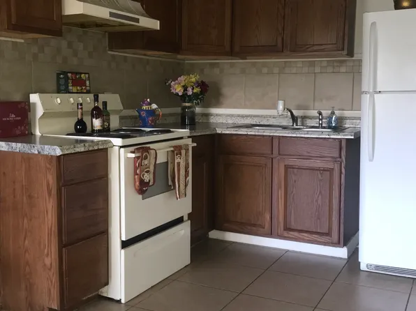 614 Barnes Mill Rd APT 3, Richmond, KY 40475