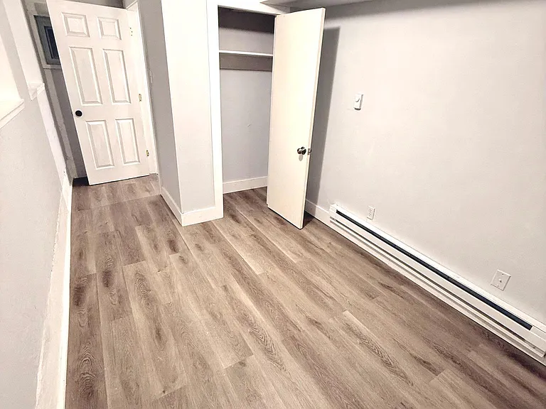 119 Whitely Ter — Photo 18