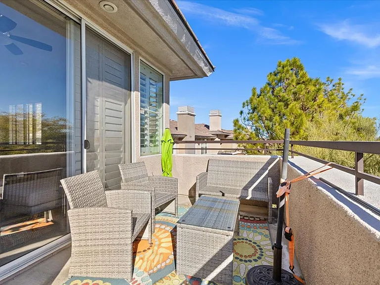 660 Peachy Canyon Cir #201 — Photo 13