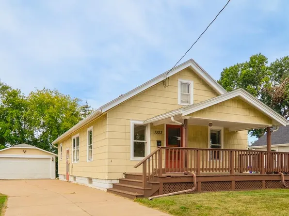 1323 N Kenilworth Ave, Appleton, WI 54911