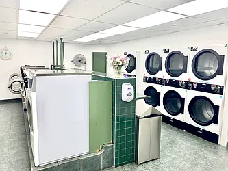 Rented by R New York