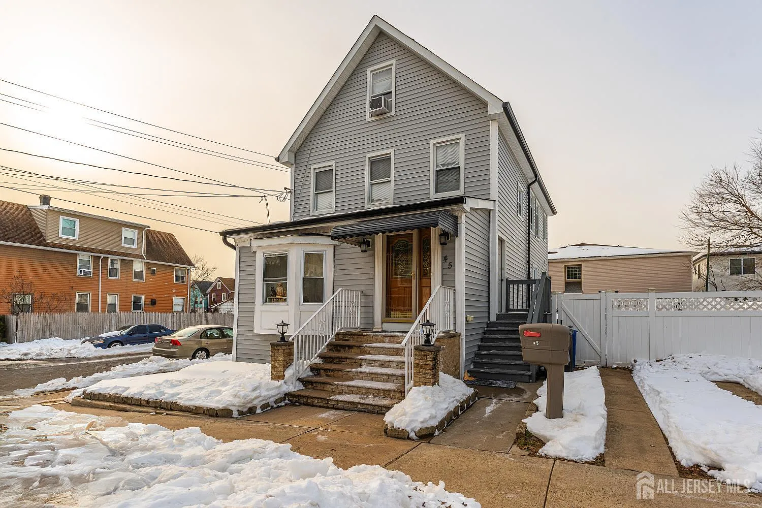 45 Leick Ave photo 1