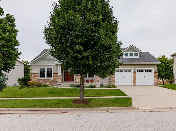 2810 Cambridge Dr, Ames, IA 50010
