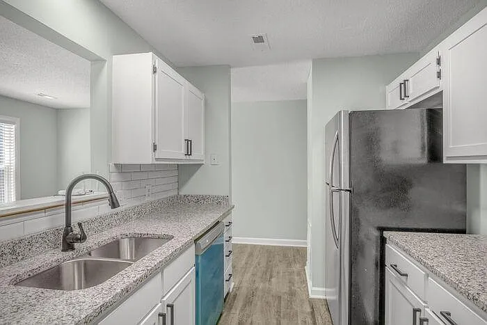 1 Wendy Hill Way — Photo 3