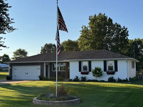 5329 Locust St, Quincy, IL 62305