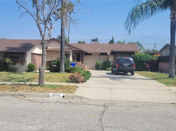 1254 Orchid Dr, San Bernardino, CA 92404