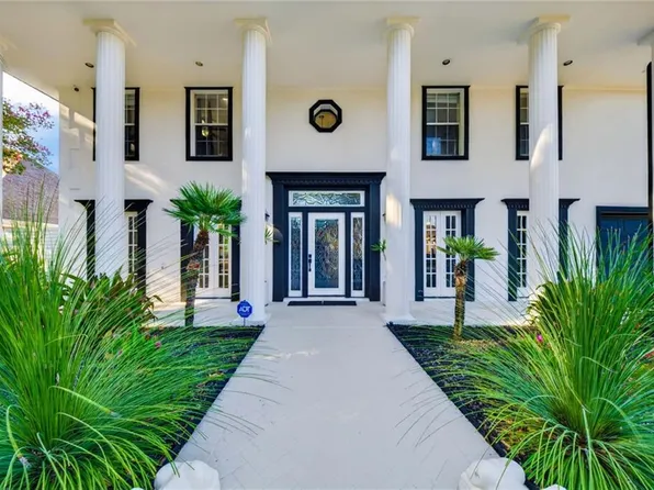 54 Chateau Latour Dr, Kenner, LA 70065