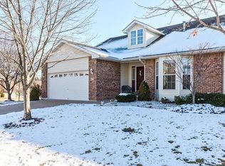 800 Penny Ln, Saint Peters, MO 63376