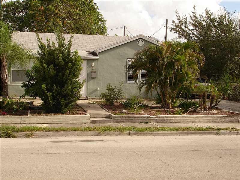 1st image of 109 NW 1st Ave