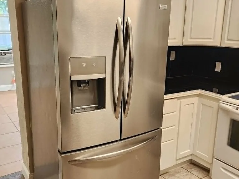 1216 Deneece Ter — Photo 3