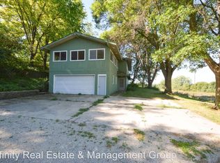 5174 College View Rd E, Rochester, MN 55904