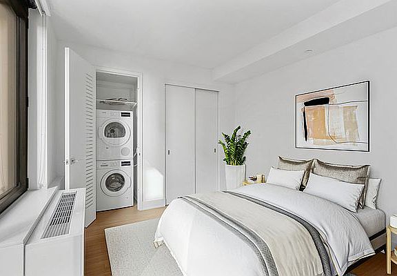 4th image of 662 Pacific St #8H