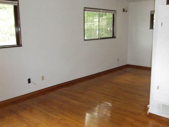 Living room 1001A