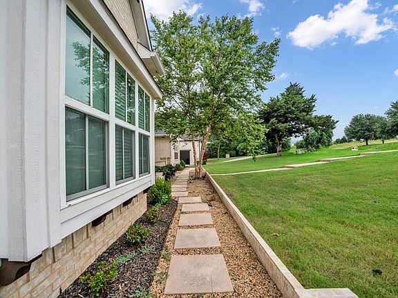 4th image of 471 Stone Canyon Dr