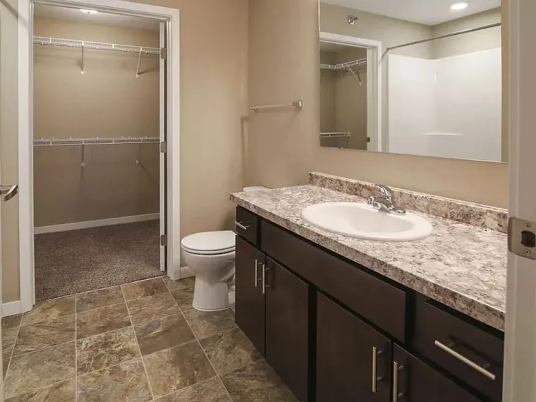 Veraway Apartments — Photo 21