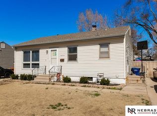 904 W 31st Ave, Bellevue, NE 68005