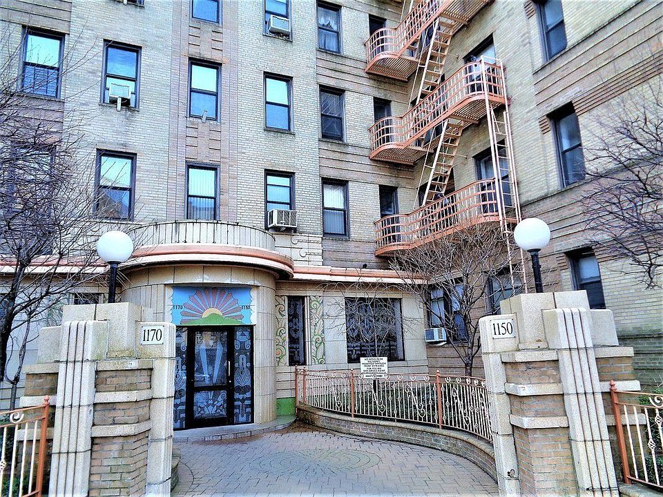 2nd image of 1150 Brighton Beach Ave APT 5S