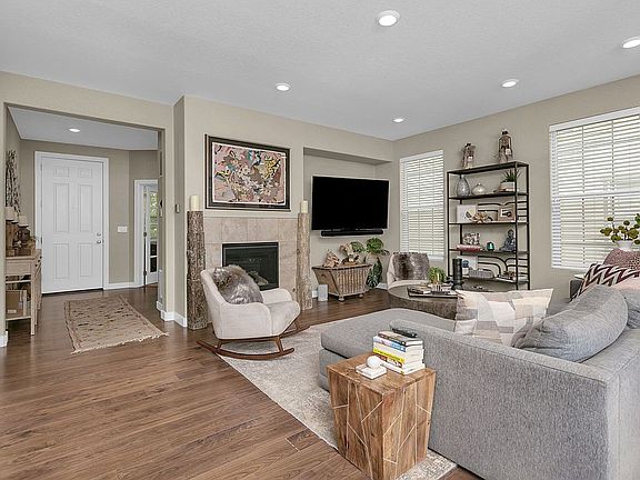 2nd image of 2140 Lombardy St