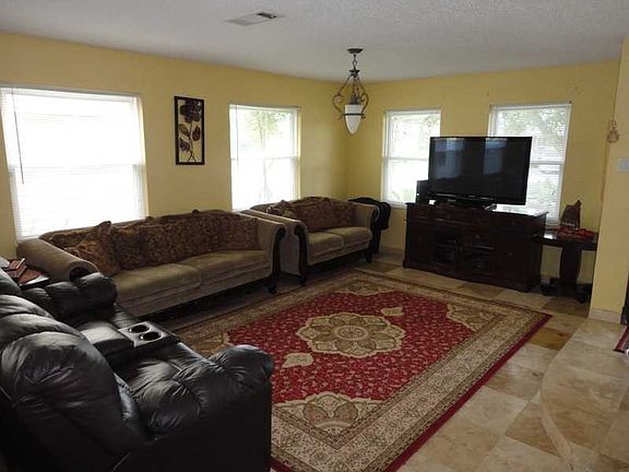 3rd image of 806 Bellemeade Blvd