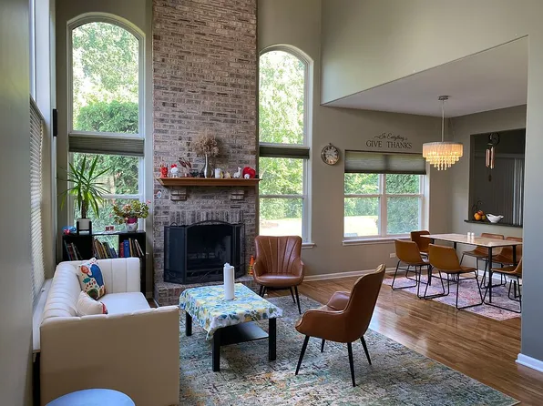 9241 Waterfall Glen Blvd #9241, Darien, IL 60561