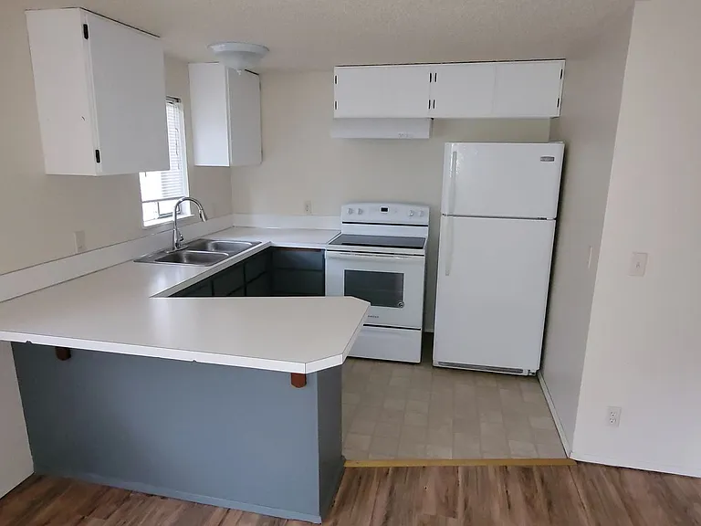 1260 NE Purcell Blvd #22 — Photo 2