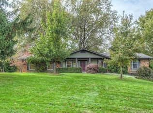 17 Talisman Way Dr, Florissant, MO 63034