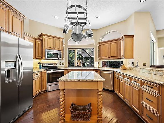 3rd image of 4428 Bardsdale Dr