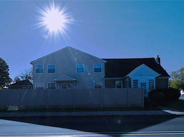 424 Grape St, Whitehall, PA 18052