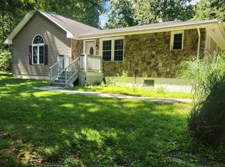 42 W Old Farm Rd, Hopewell Junction, NY 12533