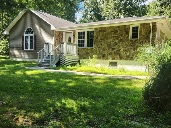 42 W Old Farm Rd