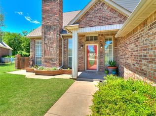167 N Willow Ter, Mustang, OK 73064