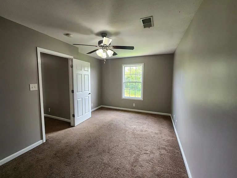 112 N Cavalcade Cir — Photo 14