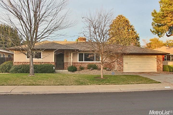 1st image of 1071 Glen Holly Way