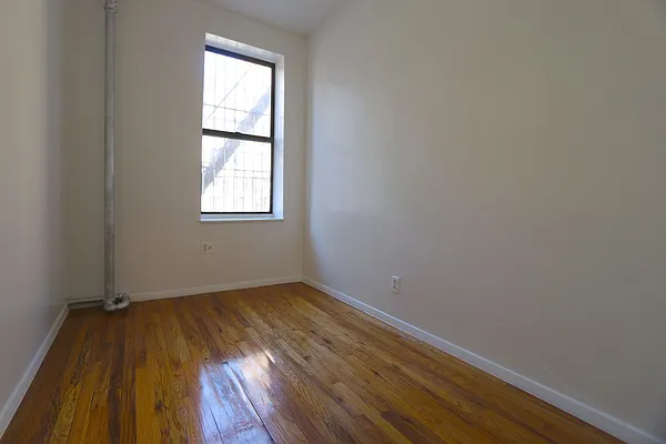 Rented by Compass | media 13