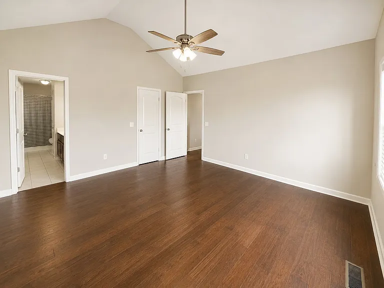 355 N Harris Rd — Photo 3