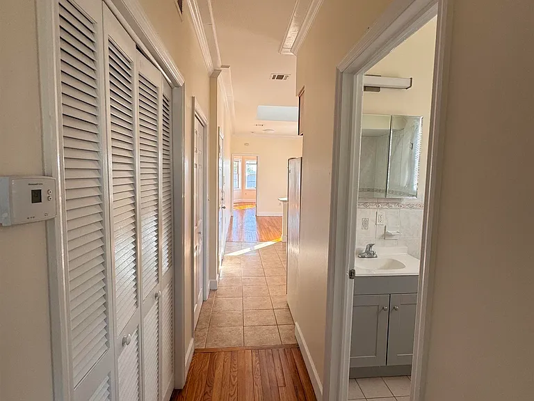 226 Linden Ave #3L — Photo 19
