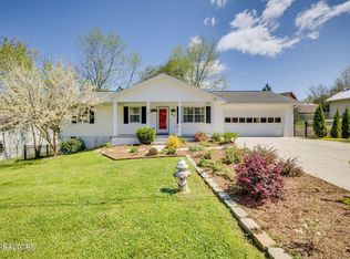 92 Tempura Dr, Oak Ridge, TN 37830