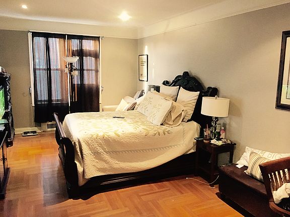 3rd image of 3626 Kings Hwy APT 5H